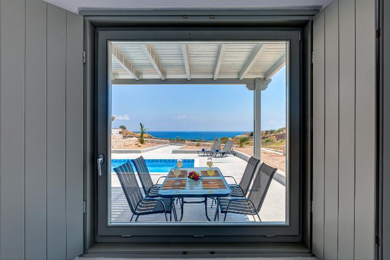 Desiterra Resort Suites & Villas Karterádosz Kültér fotó