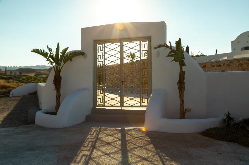 Desiterra Resort Suites & Villas Karterádosz Kültér fotó